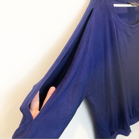Chico’s Travelers Blue 3/4 Open Sleeve Top Size 3 - Picture 4 of 5